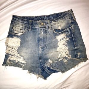 Zara: Distressed High Waisted/Rise Denim Shorts